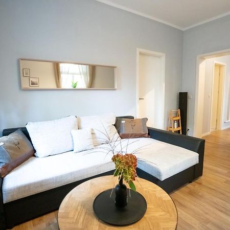 Toni Charming Apartment Im Idyllischem Villenviertel Mit Netflix Dresden Exterior photo