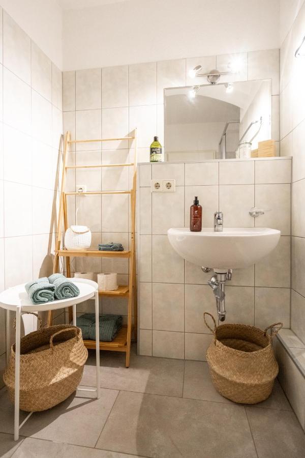 Toni Charming Apartment Im Idyllischem Villenviertel Mit Netflix Dresden Exterior photo